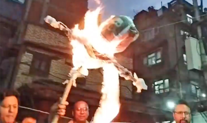 काठमाडौंका मेयर बालेन साहको पुत्ला दहन