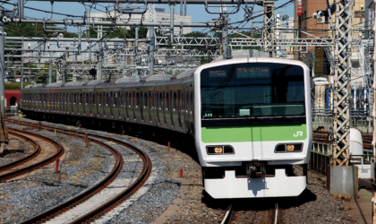 रेलले ठक्कर दिँदा कागोशिमामा एक पुरुषको मृत्यु