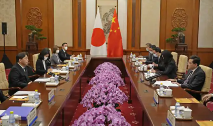 चीन पुगेका जापानी विदेशमन्त्रीले के-के विषयमा गरे छलफल ?
