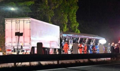 जापानमा ४० नेपाली सवार बसलाई ट्रकले ठक्कर दियो, तीन जनाको मृत्यु