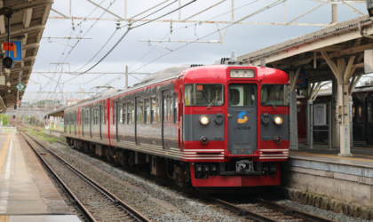 टोकियोको यामानोते रेल सेवा अवरुद्ध हुँदा यात्रु प्रभावित